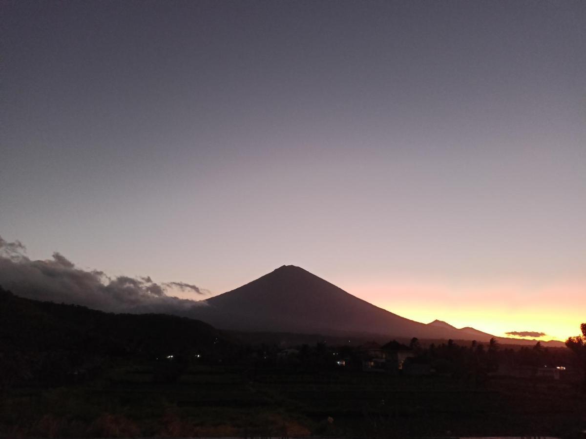 Agung Inn Amed Dış mekan fotoğraf
